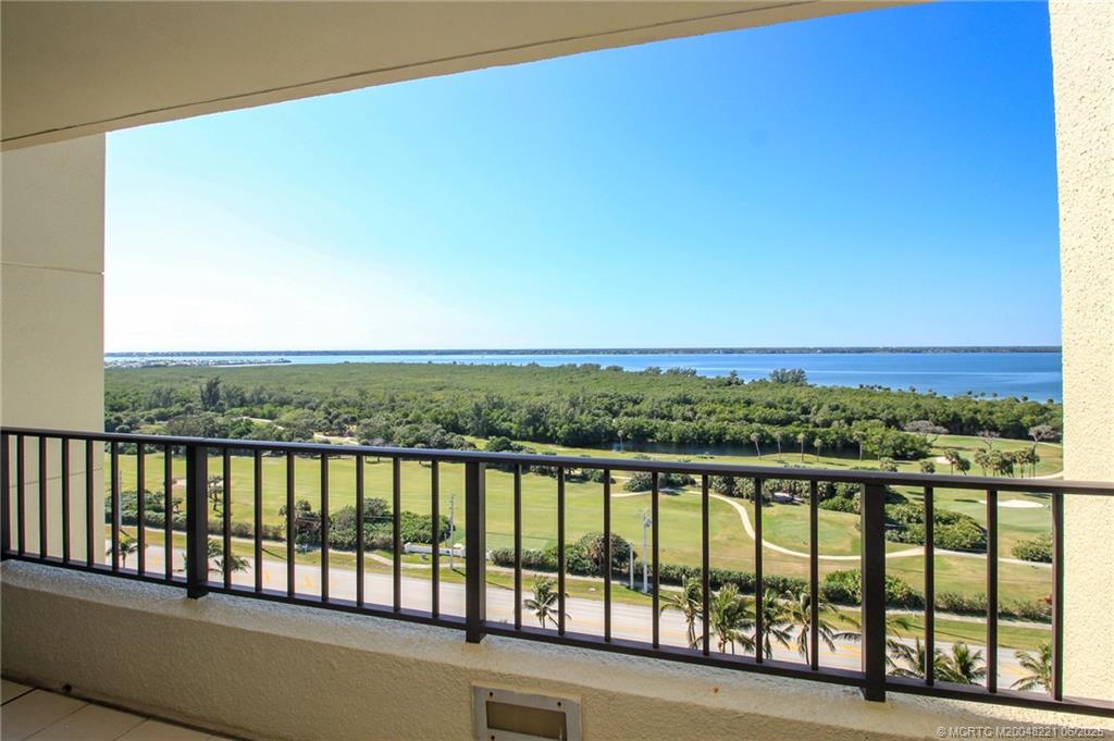 Jensen Beach, Florida 34957, United States, 2 Bedrooms Bedrooms, ,2 BathroomsBathrooms,Residential,Active,24056