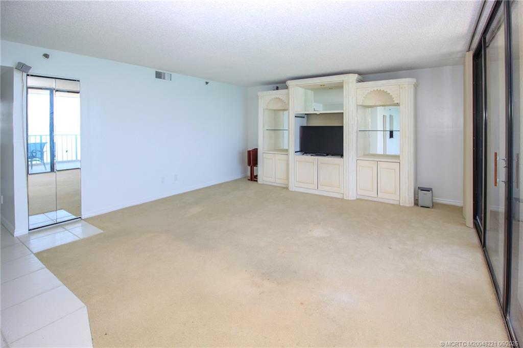 Jensen Beach, Florida 34957, United States, 2 Bedrooms Bedrooms, ,2 BathroomsBathrooms,Residential,Active,24056