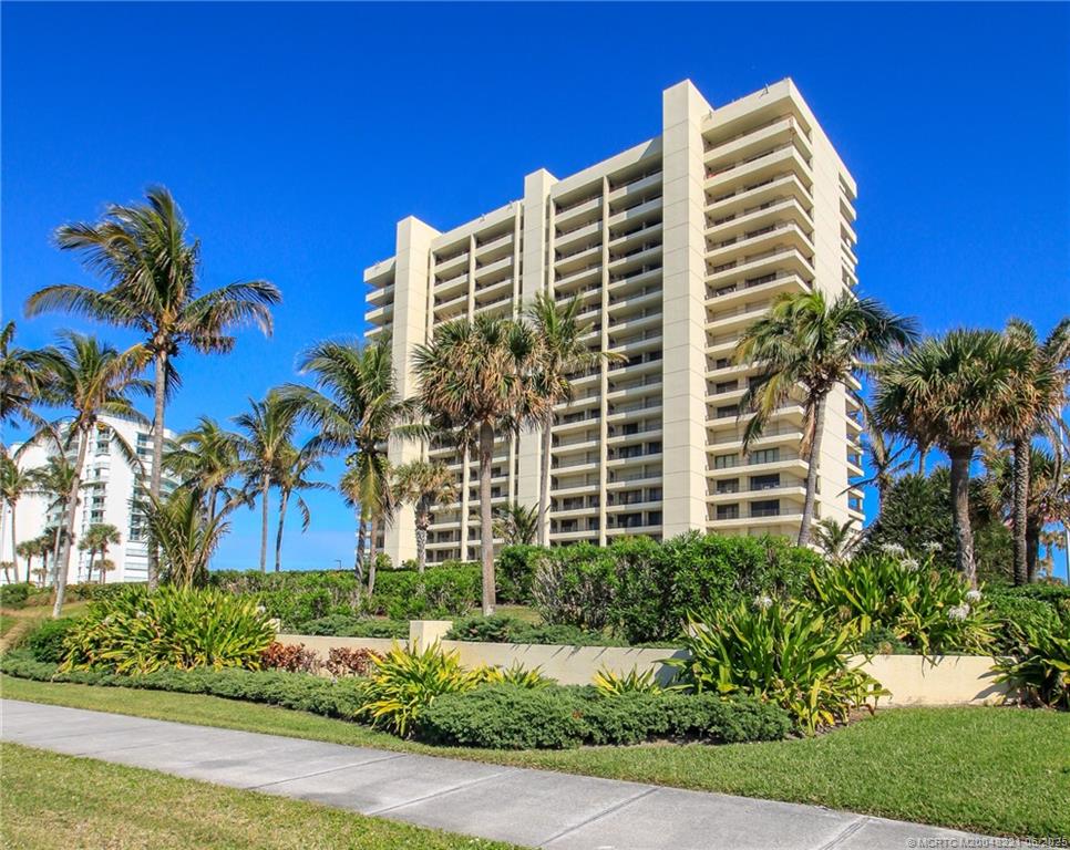 Jensen Beach, Florida 34957, United States, 2 Bedrooms Bedrooms, ,2 BathroomsBathrooms,Residential,Active,24056