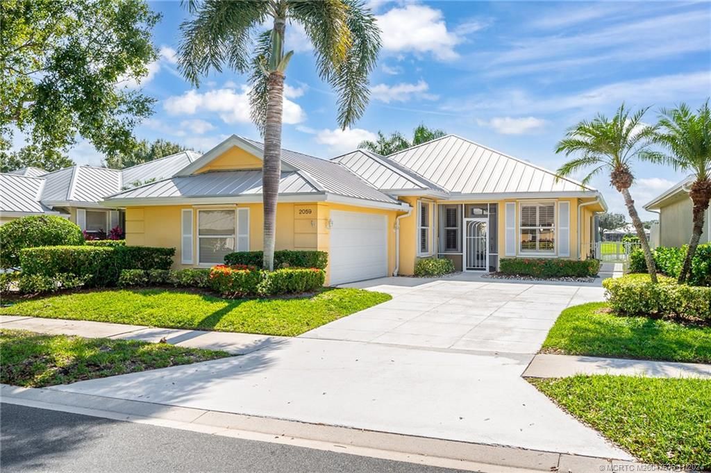 Photo of 2059 SW Mayflower Drive, Palm City, FL 34990 (MLS # M20047575)