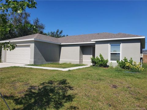 Homes For Rent - 611 SW Mccomb Avenue<br/> Saint Lucie County, Port St. Lucie, FL 34953