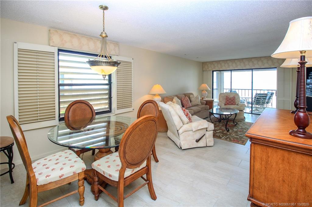 Stuart, Florida 34996, United States, 2 Bedrooms Bedrooms, ,2 BathroomsBathrooms,Residential,Active,199564