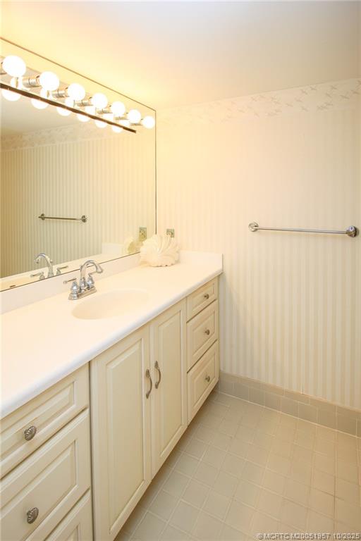 Stuart, Florida 34996, United States, 2 Bedrooms Bedrooms, ,2 BathroomsBathrooms,Residential,Active,199564