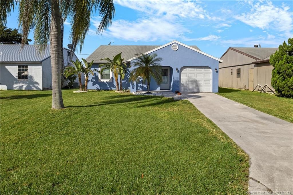 Photo of 5878 SE Mitzi Lane, Stuart, FL 34997 (MLS # M20041910)