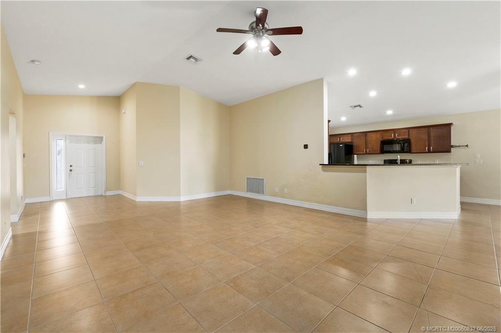 Stuart, Florida 34997, United States, 3 Bedrooms Bedrooms, ,2 BathroomsBathrooms,Residential,Active,141460