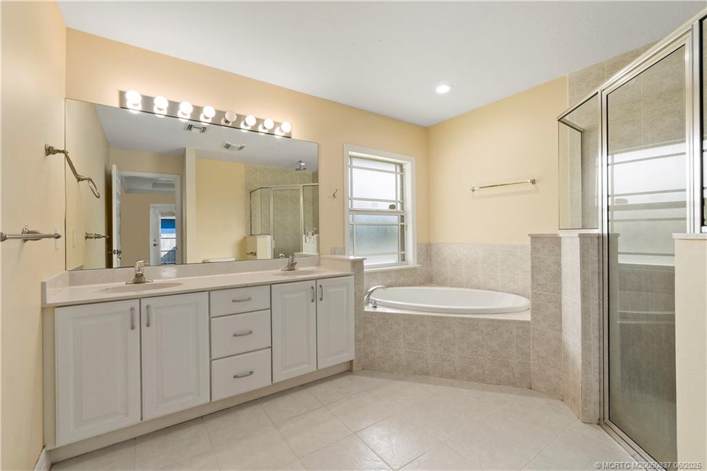 Stuart, Florida 34997, United States, 3 Bedrooms Bedrooms, ,2 BathroomsBathrooms,Residential,Active,141460