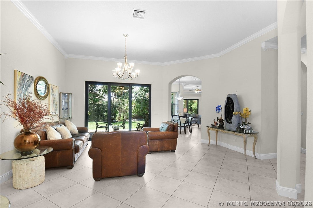 2276 NW Diamond Creek Way