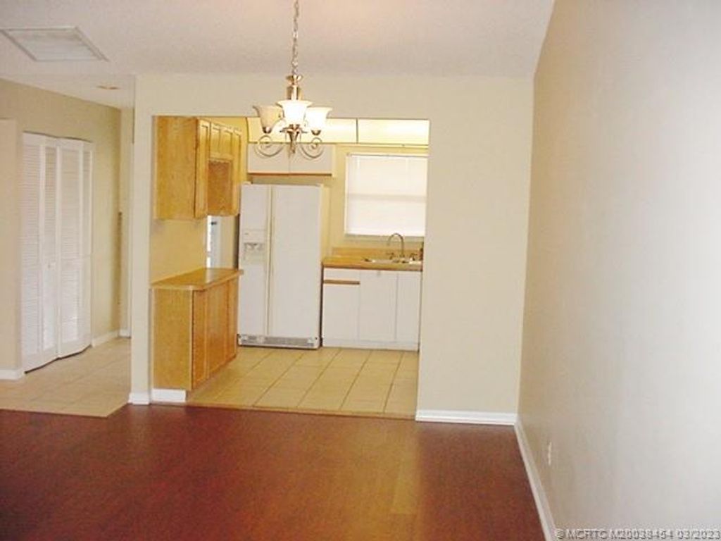 Photo of 1201 SE Parkview Place SE, Stuart, FL 34994 (MLS # M20038454)