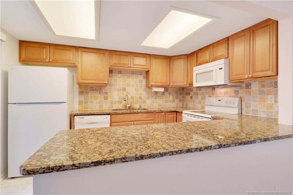 Photo of 3836 SE Jefferson Street, Stuart, FL 34997 (MLS # M20056195)