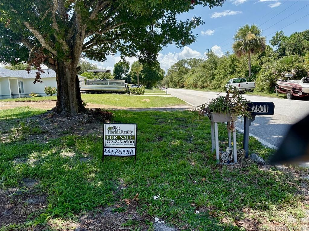 Photo of 7501 North Boulevard, Fort Pierce, FL 34951 (MLS # M20051399)