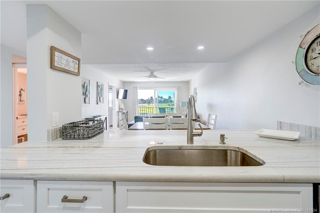 Stuart, Florida 34996, United States, 2 Bedrooms Bedrooms, ,2 BathroomsBathrooms,Residential,Active,27813