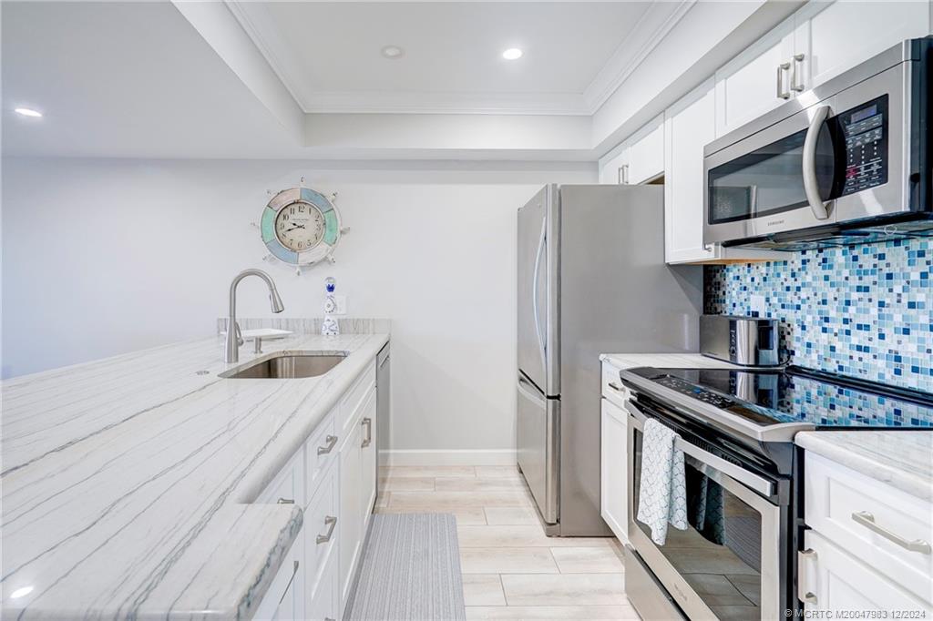 Stuart, Florida 34996, United States, 2 Bedrooms Bedrooms, ,2 BathroomsBathrooms,Residential,Active,27813