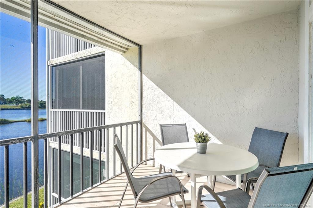 Stuart, Florida 34996, United States, 2 Bedrooms Bedrooms, ,2 BathroomsBathrooms,Residential,Active,27813