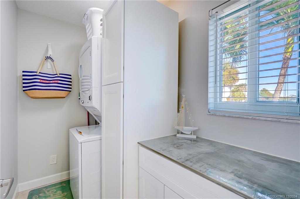 Stuart, Florida 34996, United States, 2 Bedrooms Bedrooms, ,2 BathroomsBathrooms,Residential,Active,27813