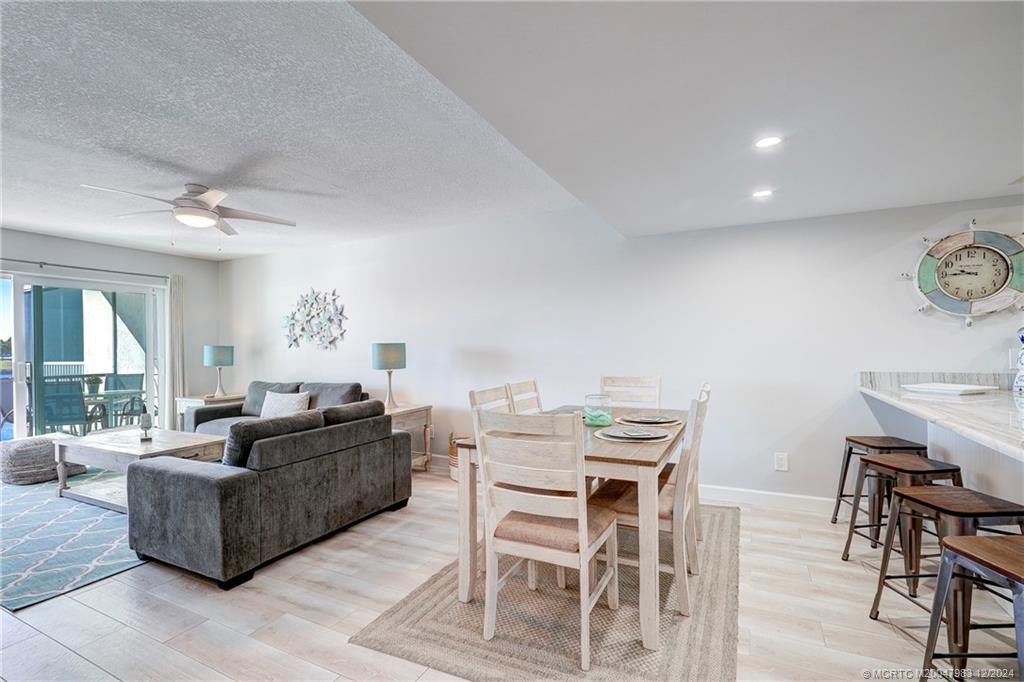 Stuart, Florida 34996, United States, 2 Bedrooms Bedrooms, ,2 BathroomsBathrooms,Residential,Active,27813