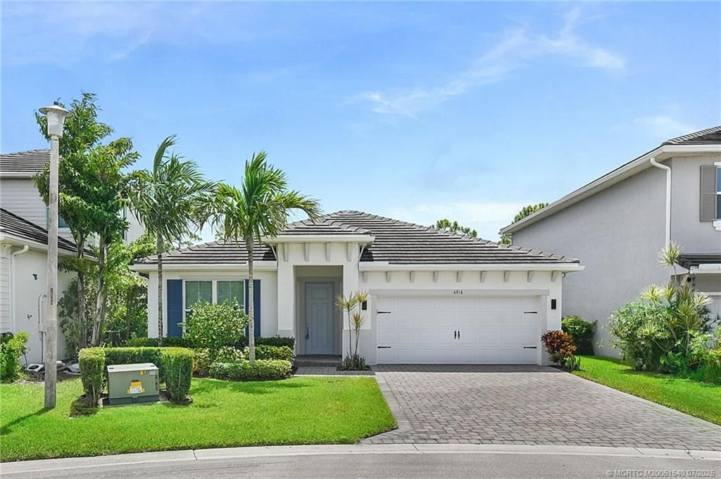 Photo of 4914 SW Montclair Drive, Stuart, FL 34997 (MLS # M20051540)