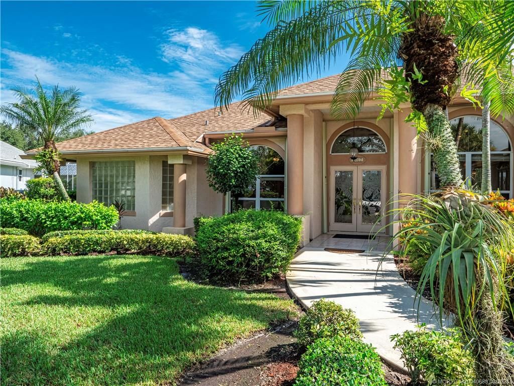 Photo of 2017 SW Oakwater Point, Palm City, FL 34990 (MLS # M20040688)