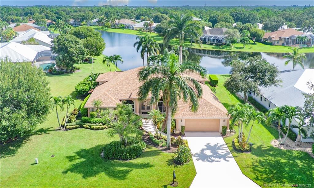 Photo of 2017 SW Oakwater Point, Palm City, FL 34990 (MLS # M20040688)