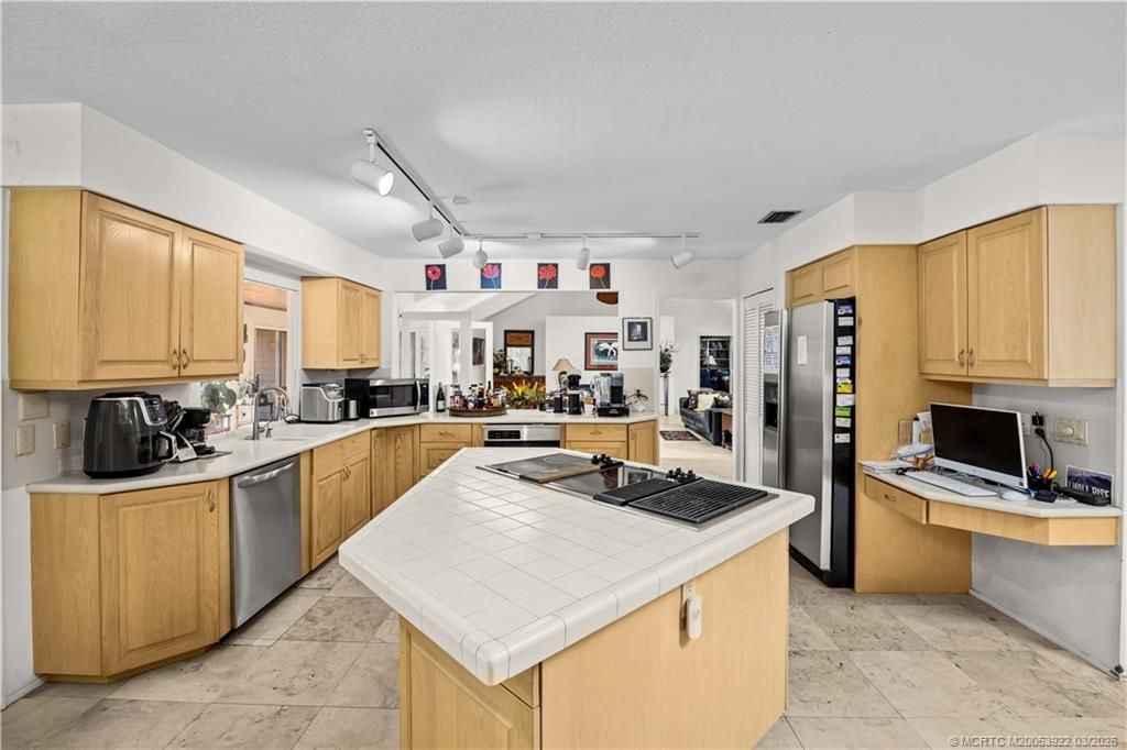 Photo of 1995 SW Saint Andrews Drive, Palm City, FL 34990 (MLS # M20053922)