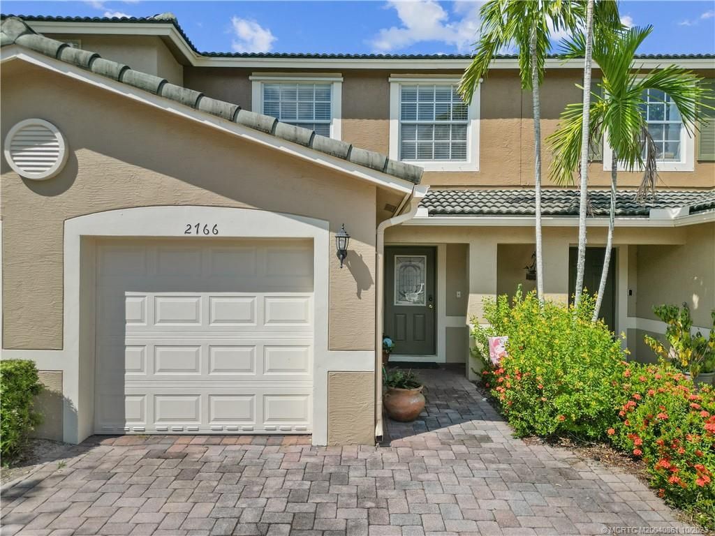 Photo of 2766 SE Birmingham Drive, Stuart, FL 34994 (MLS # M20040861)