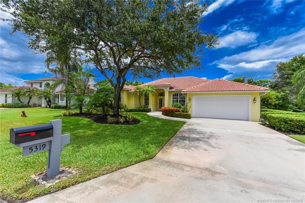 Photo of 5319 SW Landing Creek Drive, Palm City, FL 34990 (MLS # M20051167)