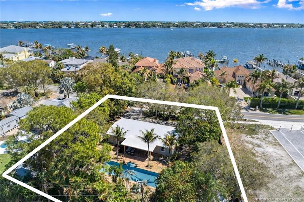 Photo of 892 SE Saint Lucie Boulevard, Stuart, FL 34996 (MLS # M20054818)