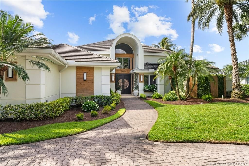 Photo of 560 SW Bay Pointe Circle, Palm City, FL 34990 (MLS # M20049836)
