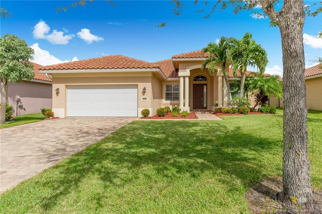 Photo of 5508 SW Gray Fox Drive, Palm City, FL 34990 (MLS # M20047398)