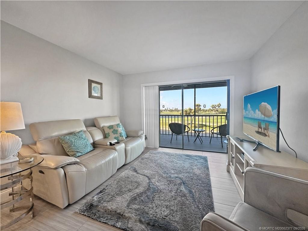 Photo of 40 NE Plantation Road #317, Stuart, FL 34996 (MLS # M20052377)