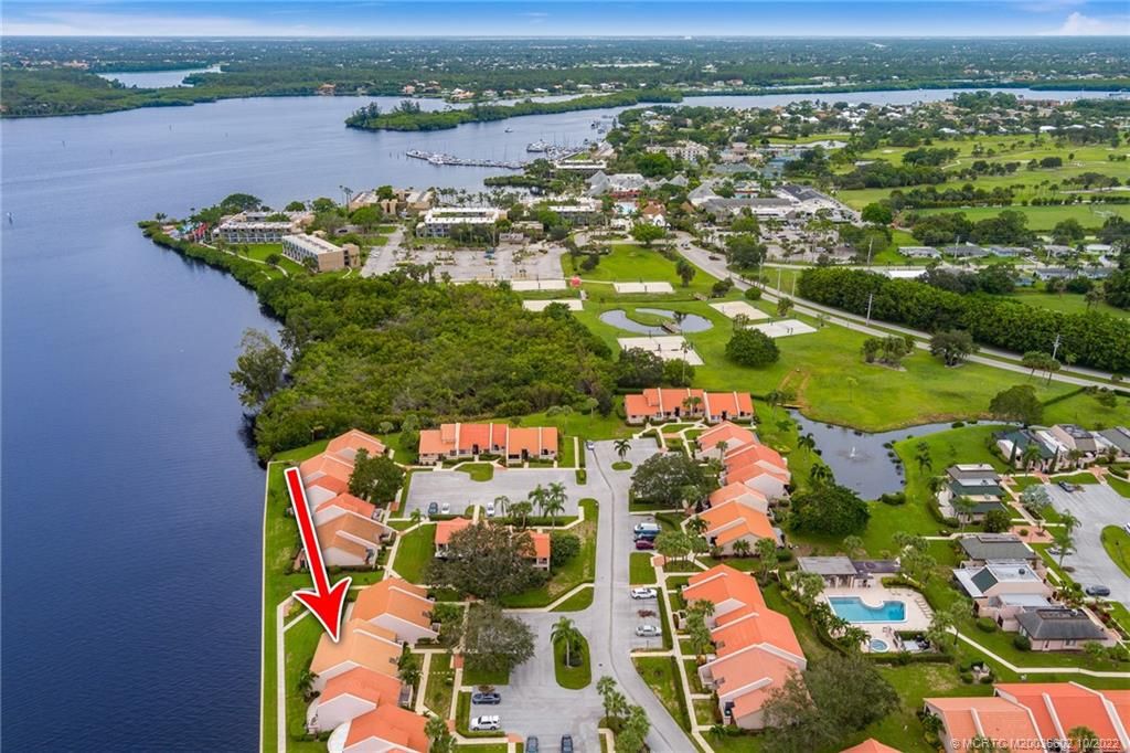 Photo of 3513 SE Sandpiper Circle, Port Saint Lucie, FL 34952 (MLS # M20036602)