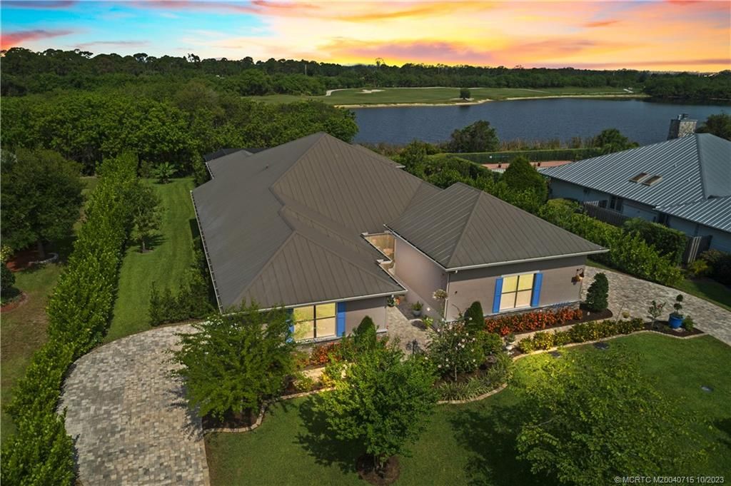 Photo of 10303 SW Rookery Way, Palm City, FL 34990 (MLS # M20040715)