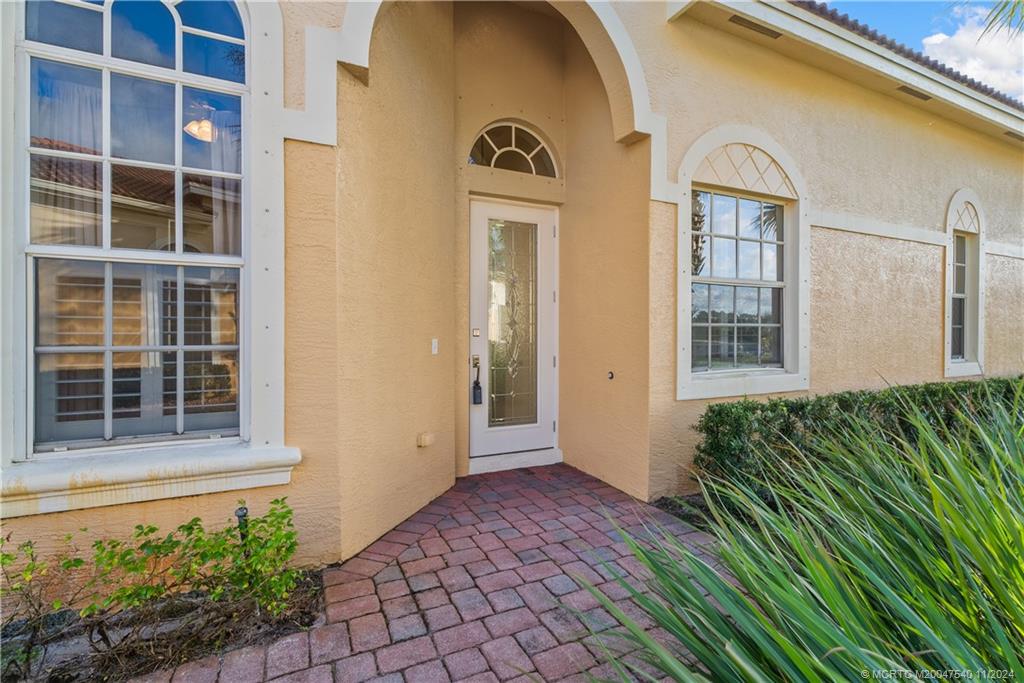 2394 SW Island Creek Trail