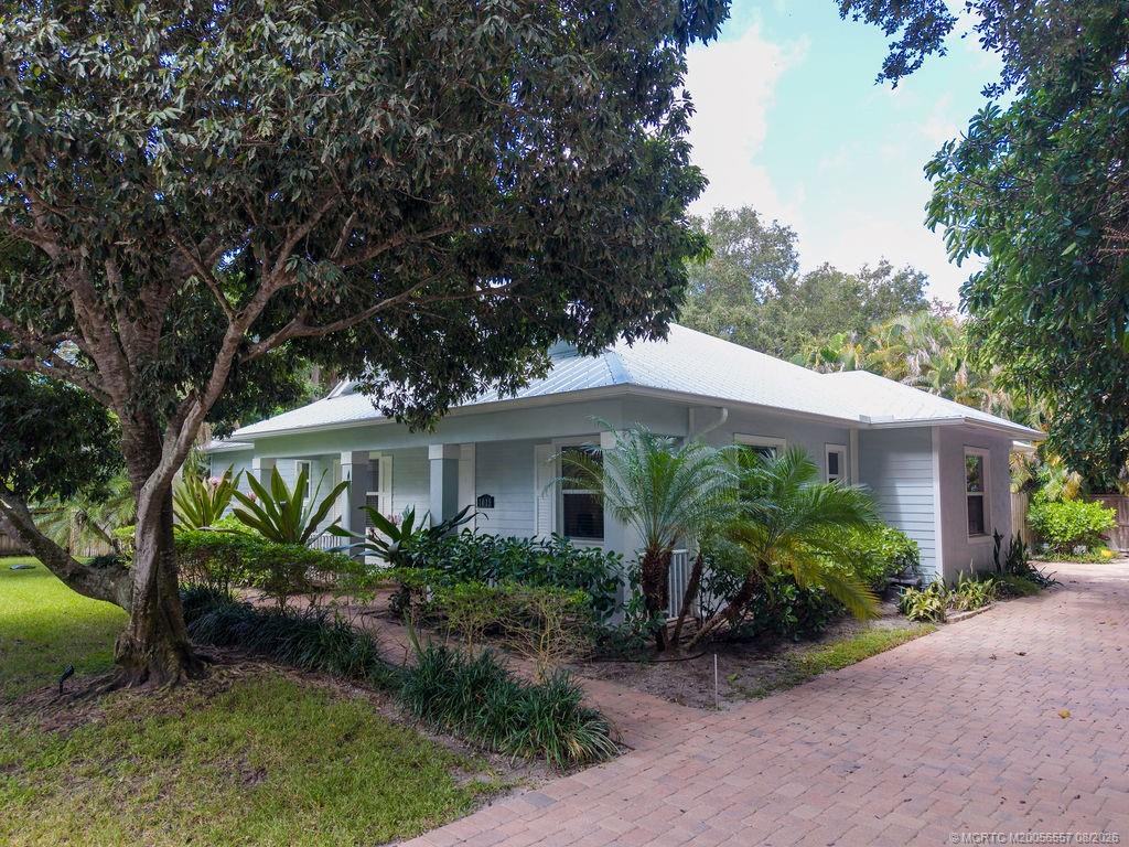 Photo of 1015 SW Flora Belle Lane, Stuart, FL 34994 (MLS # M20056557)