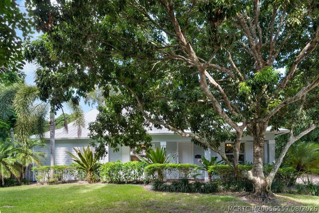Photo of 1015 SW Flora Belle Lane, Stuart, FL 34994 (MLS # M20056557)