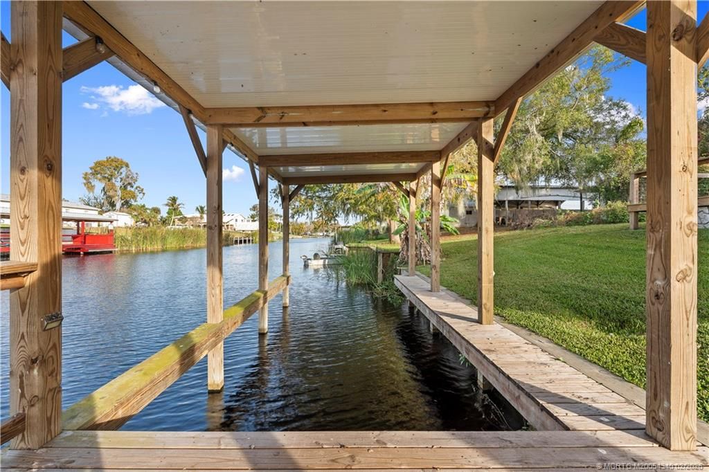 Photo of 2603 SE 34th Lane, Okeechobee, FL 34974 (MLS # M20054340)