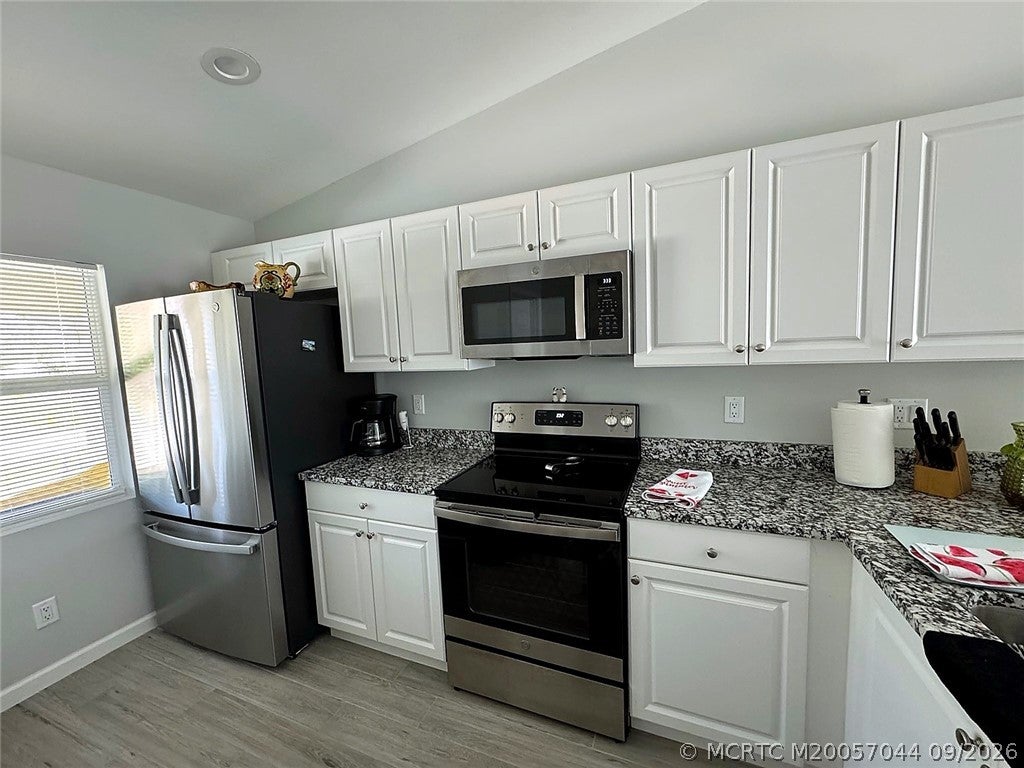 Photo of 5860 SE Normandy Avenue, Stuart, FL 34997 (MLS # M20057044)