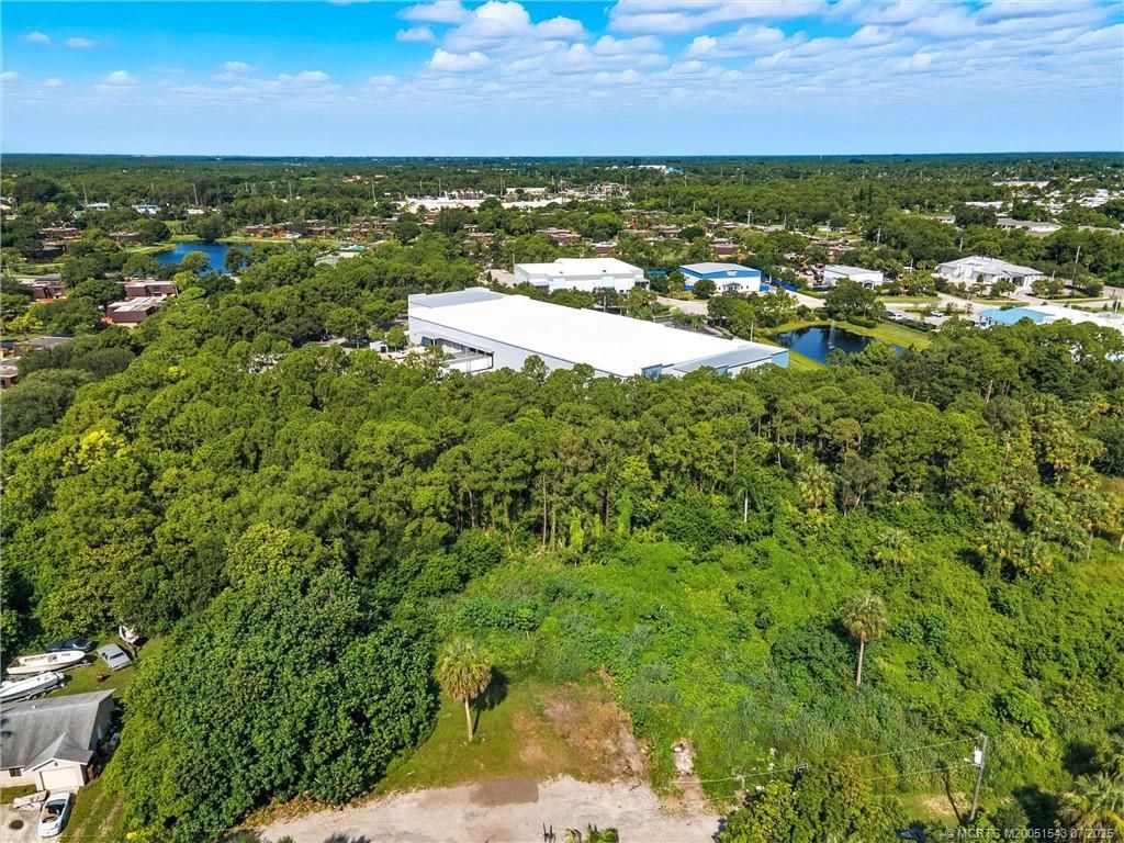 Photo of 1 SE 43rd Avenue, Stuart, FL 34997 (MLS # M20051543)