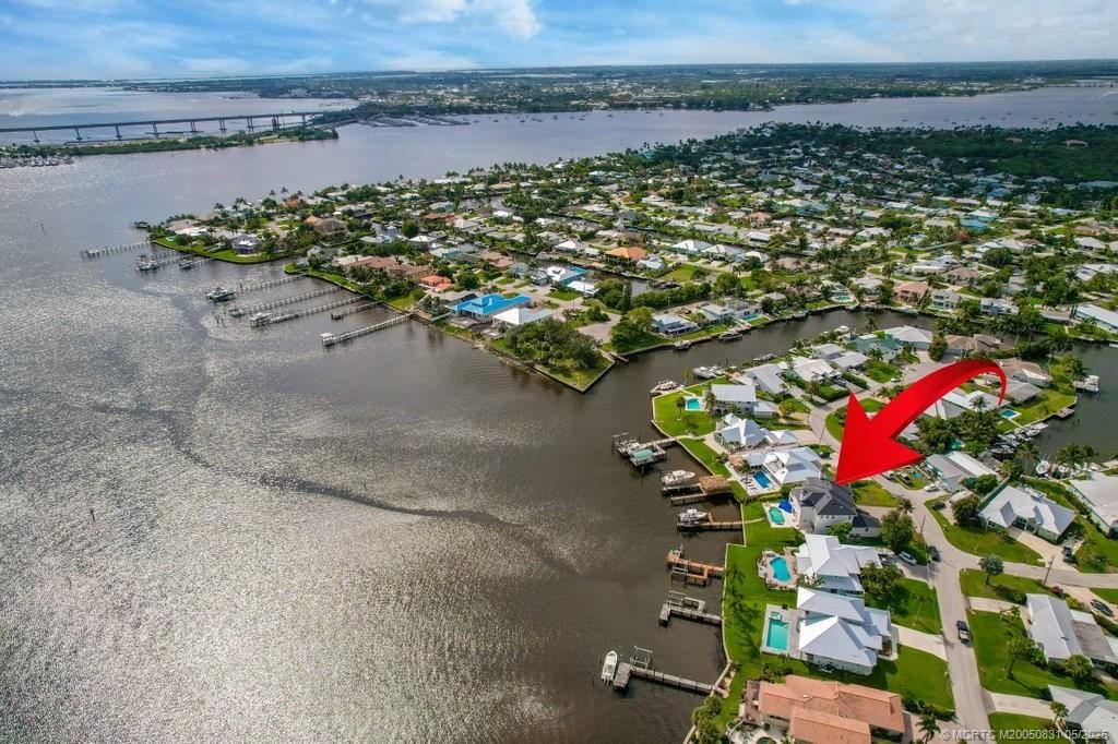 Photo of 32 SW Riverway Boulevard, Palm City, FL 34990 (MLS # M20050831)
