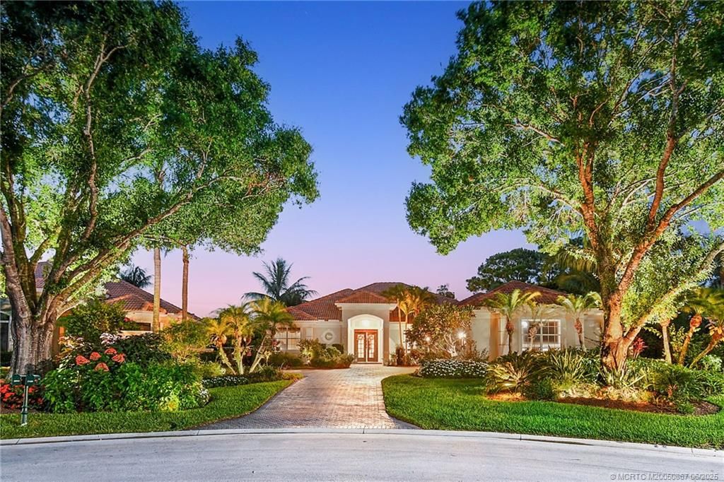 Photo of 2109 SE Talbot Place, Stuart, FL 34997 (MLS # M20050867)