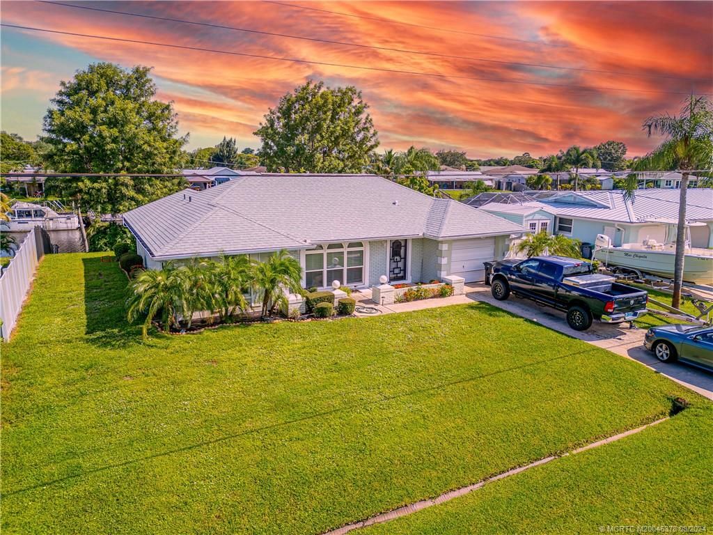 Photo of 727 SE Calmoso Drive, Port Saint Lucie, FL 34983 (MLS # M20046378)