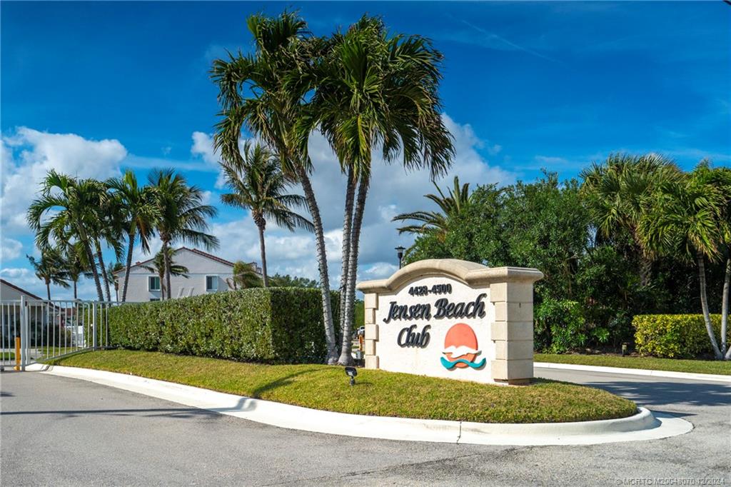 Jensen Beach, Florida 34957, United States, 2 Bedrooms Bedrooms, ,2 BathroomsBathrooms,Residential,Pending,26435
