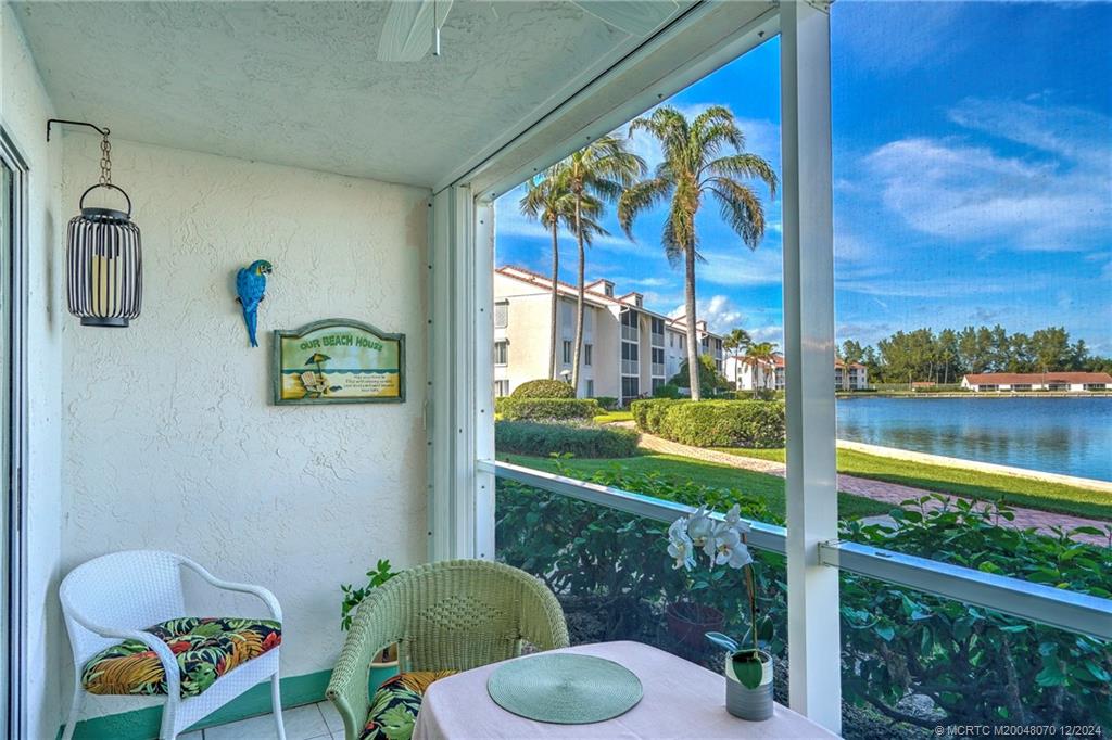 Jensen Beach, Florida 34957, United States, 2 Bedrooms Bedrooms, ,2 BathroomsBathrooms,Residential,Pending,26435