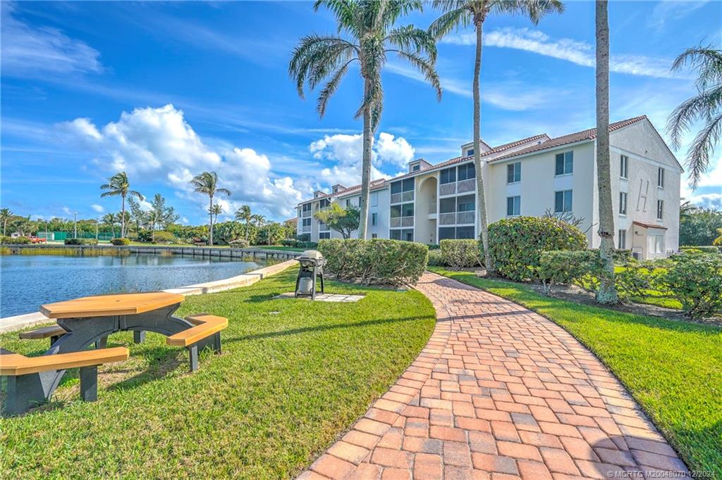 Jensen Beach, Florida 34957, United States, 2 Bedrooms Bedrooms, ,2 BathroomsBathrooms,Residential,Pending,26435