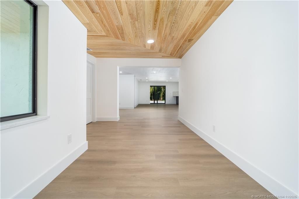 Photo of 5549 SE Normandy Avenue, Stuart, FL 34997 (MLS # M20053284)