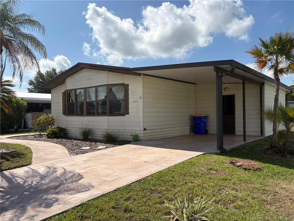 Photo of 2856 SW Toronado Trail, Stuart, FL 34997 (MLS # M20055483)