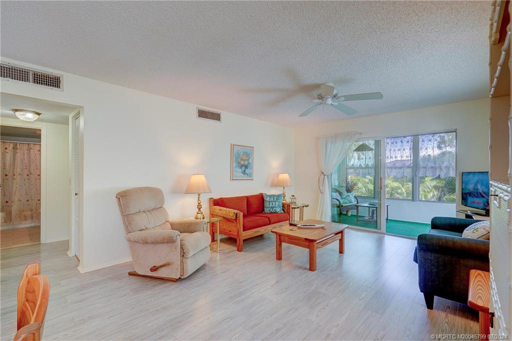 Stuart, Florida 34996, United States, 2 Bedrooms Bedrooms, ,2 BathroomsBathrooms,Residential,Active,52792