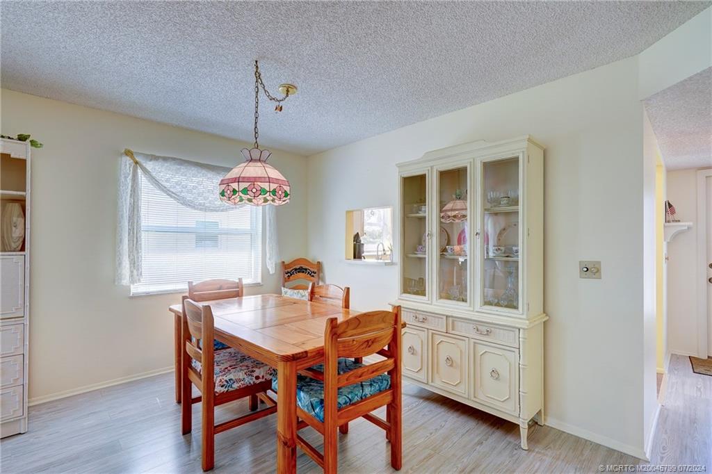 Stuart, Florida 34996, United States, 2 Bedrooms Bedrooms, ,2 BathroomsBathrooms,Residential,Active,52792