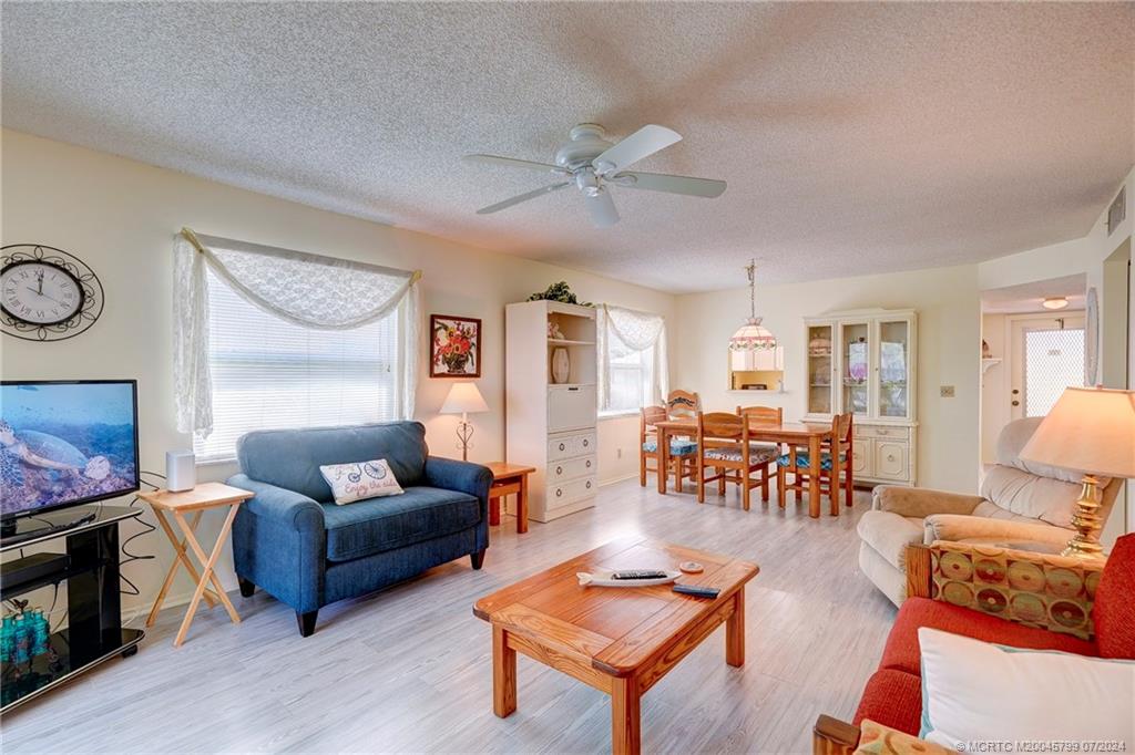 Stuart, Florida 34996, United States, 2 Bedrooms Bedrooms, ,2 BathroomsBathrooms,Residential,Active,52792