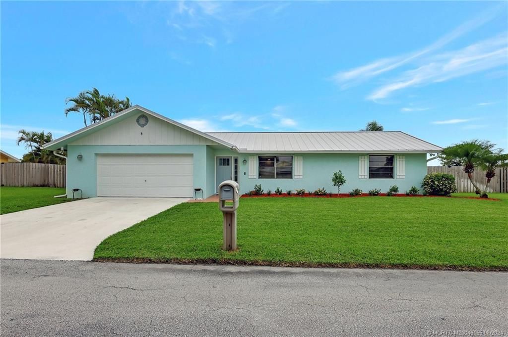 Photo of 1337 SW 24th Lane, Palm City, FL 34990 (MLS # M20046155)