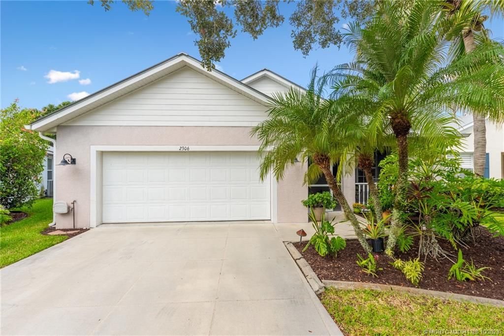 Photo of 2306 SW Estella Terrace, Palm City, FL 34990 (MLS # M20041320)